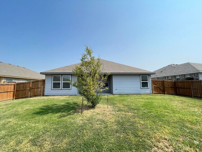 Building Photo - 808 Hickok Dr