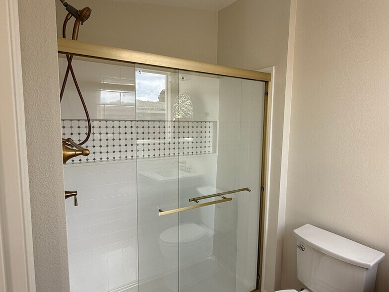 Building Photo - 4290 Dean Dr