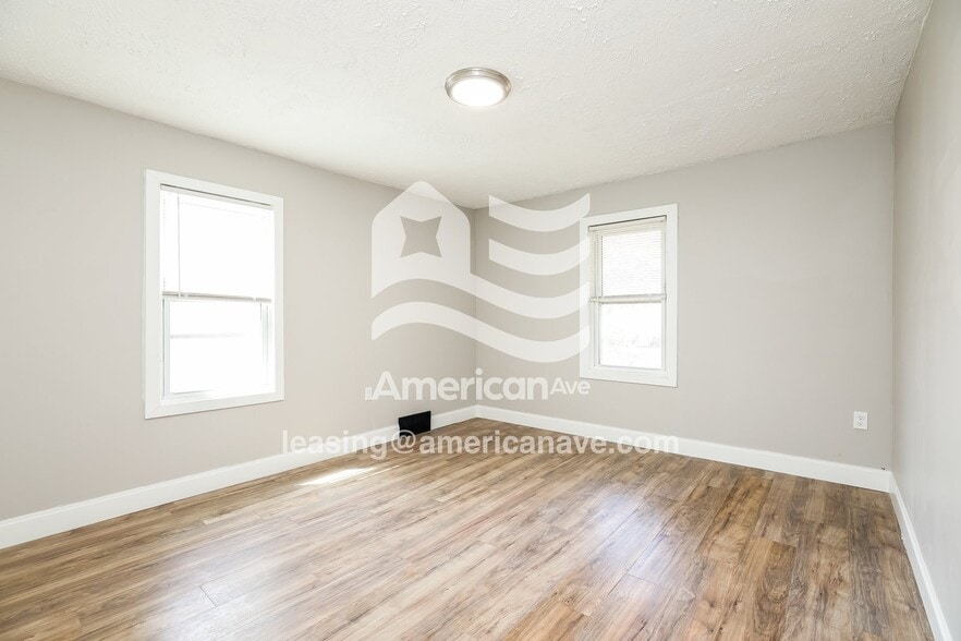 Building Photo - 569 Elbon Ave