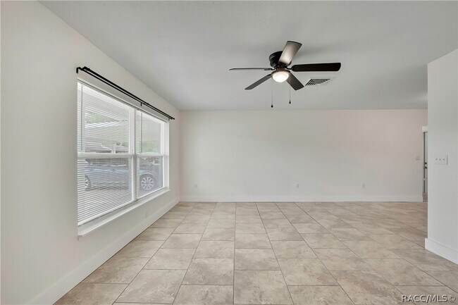 Building Photo - 1019 E Turner Camp Rd