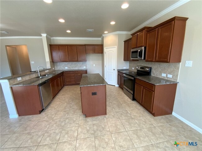 Building Photo - 1407 Chalice Dr