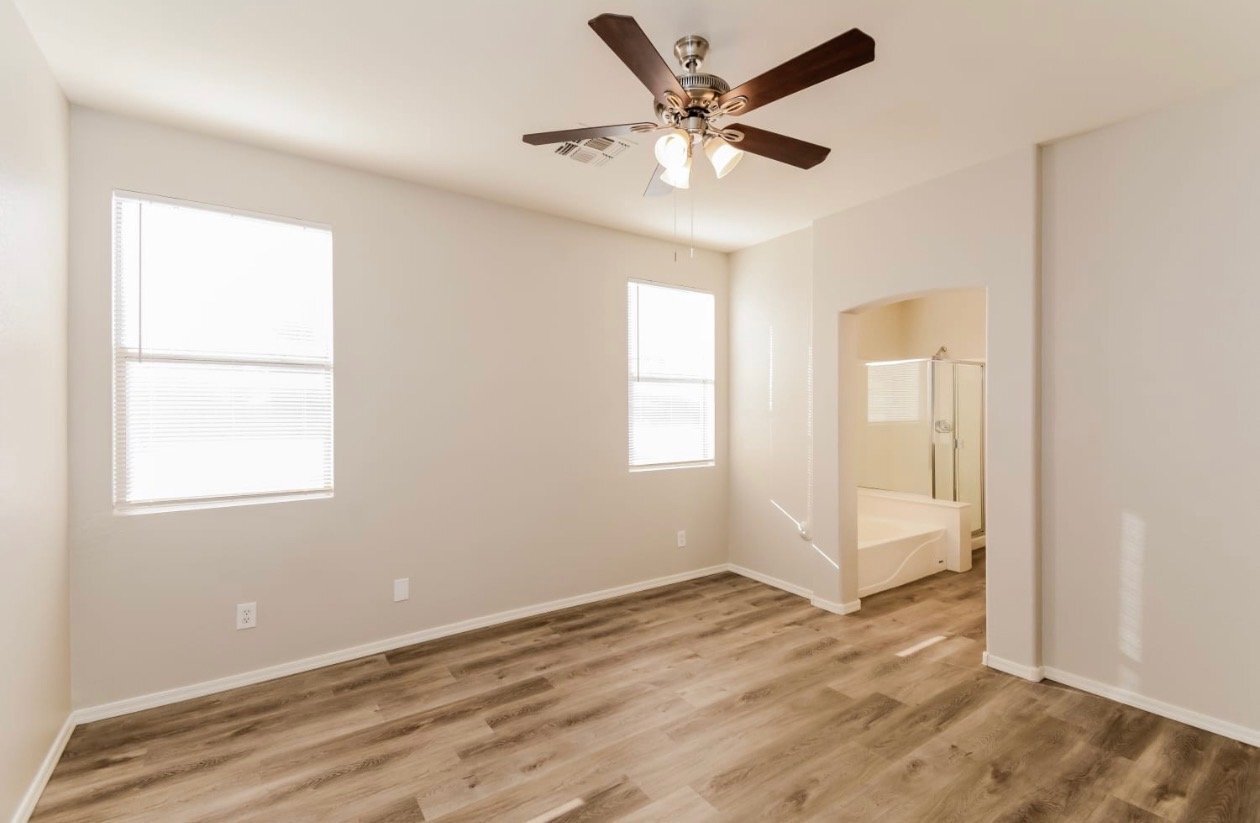 Building Photo - 8704 N 58th Dr