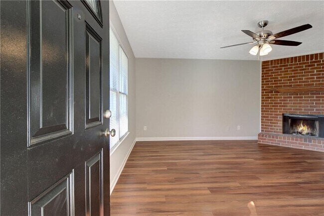 Building Photo - 105 Belle Dr