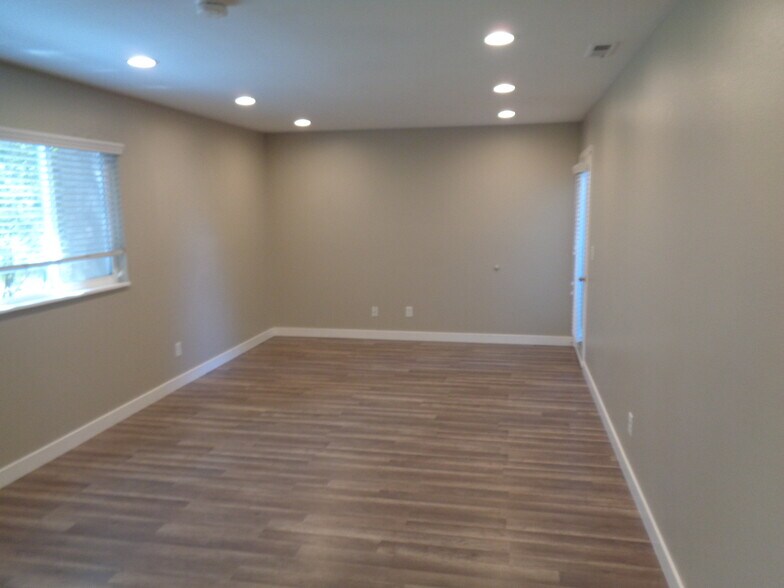 Building Photo - 1809 W 7600 S