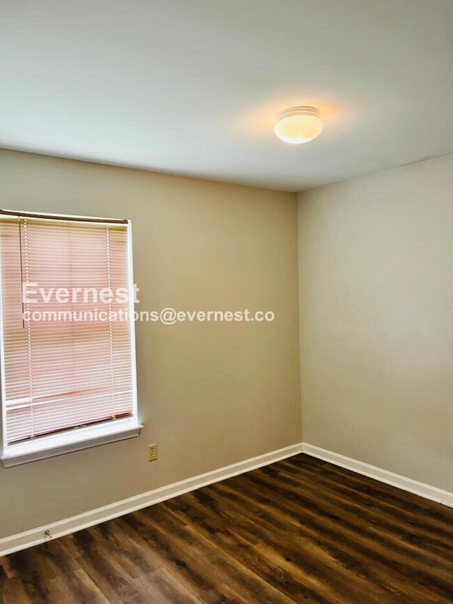 Building Photo - 3157 Lauren Evelyn Way