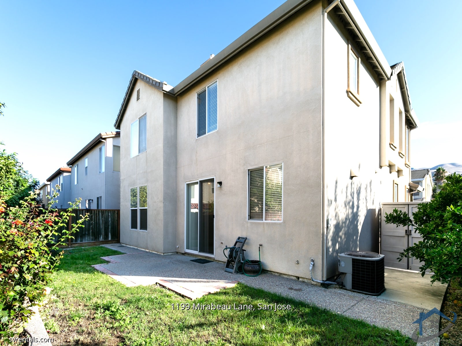 Building Photo - 1199 Mirabeau Ln