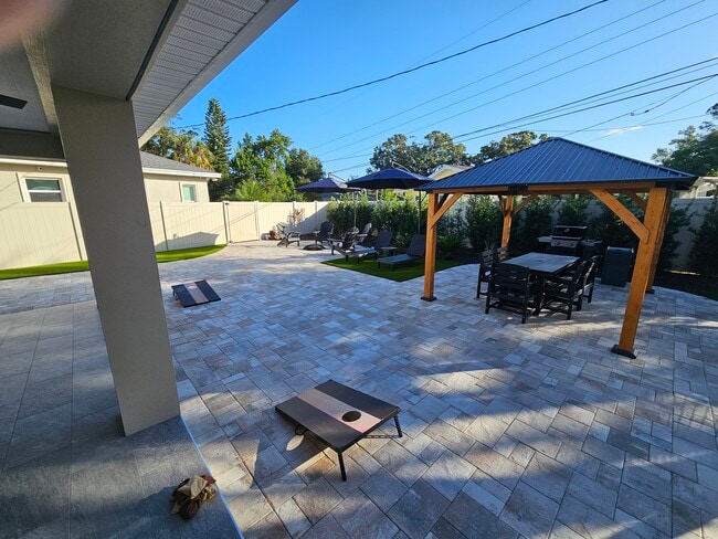 Building Photo - 8797 Rose Way