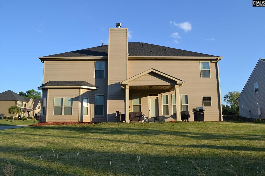 Building Photo - 304 White Oleander Dr