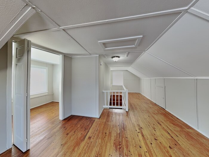Building Photo - 3609 Kenmar Rd