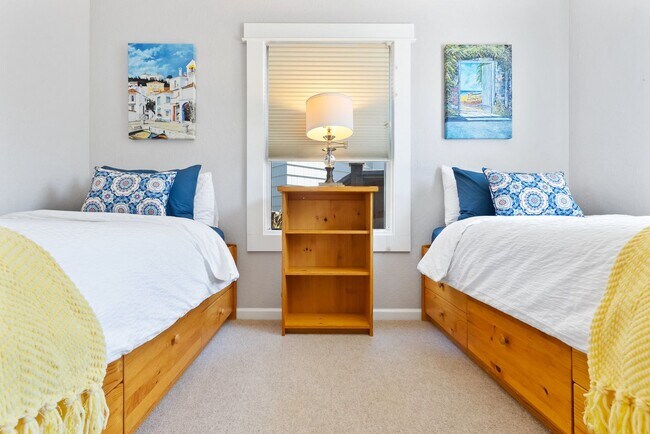 Building Photo - Oceanfront Paradise - 1BR/1BA w/ Additional Sleeping areas  Monthly Rental in Santa Cruz!  Fully ...