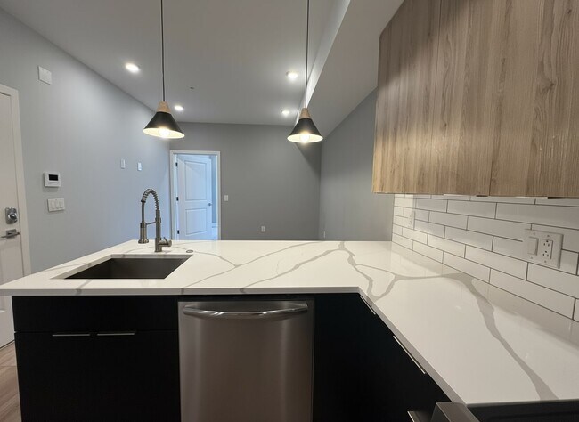 Building Photo - 2526 Cecil B. Moore Ave