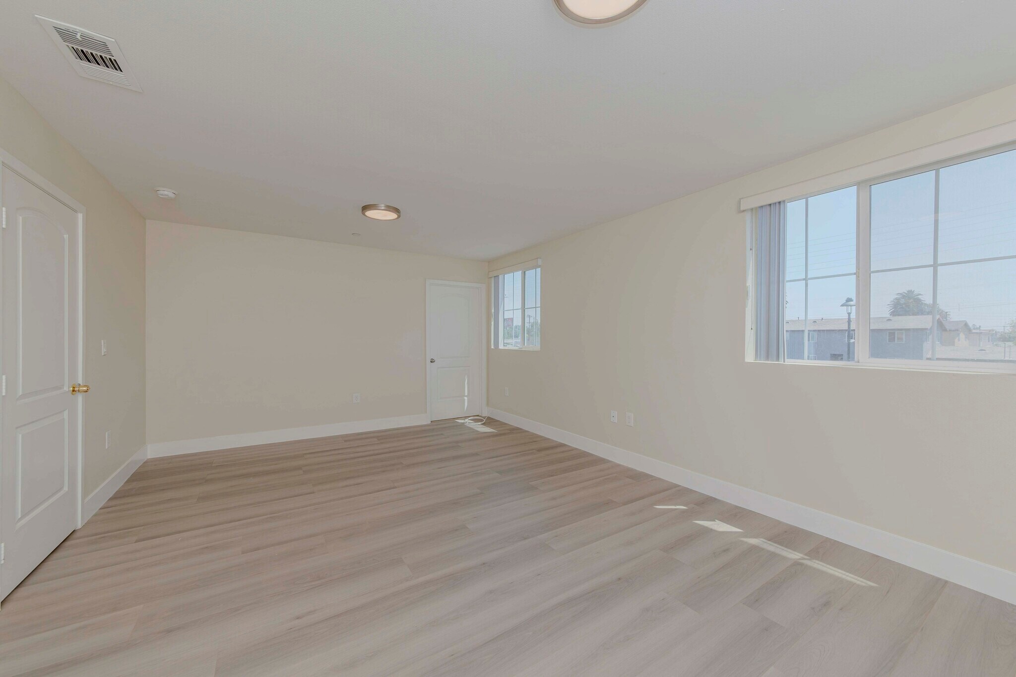 Building Photo - 8711 McKinley Pl