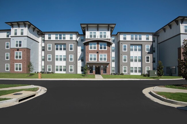 Building Photo - Philo Starkville