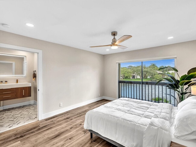 Building Photo - 1381 NW 99th Ave