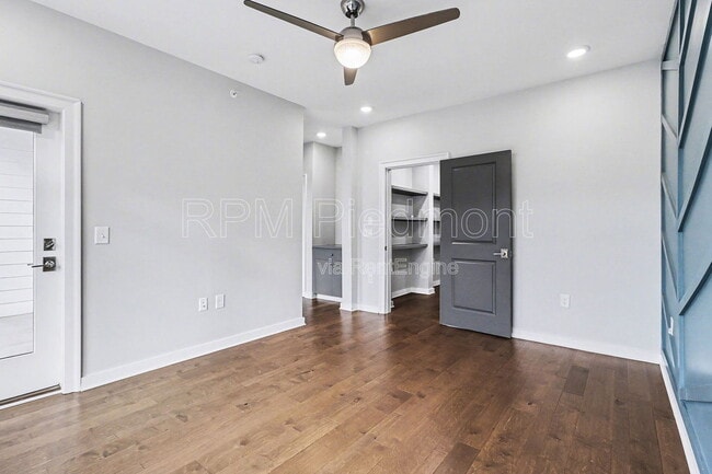 Building Photo - 383 Pratt Dr SE