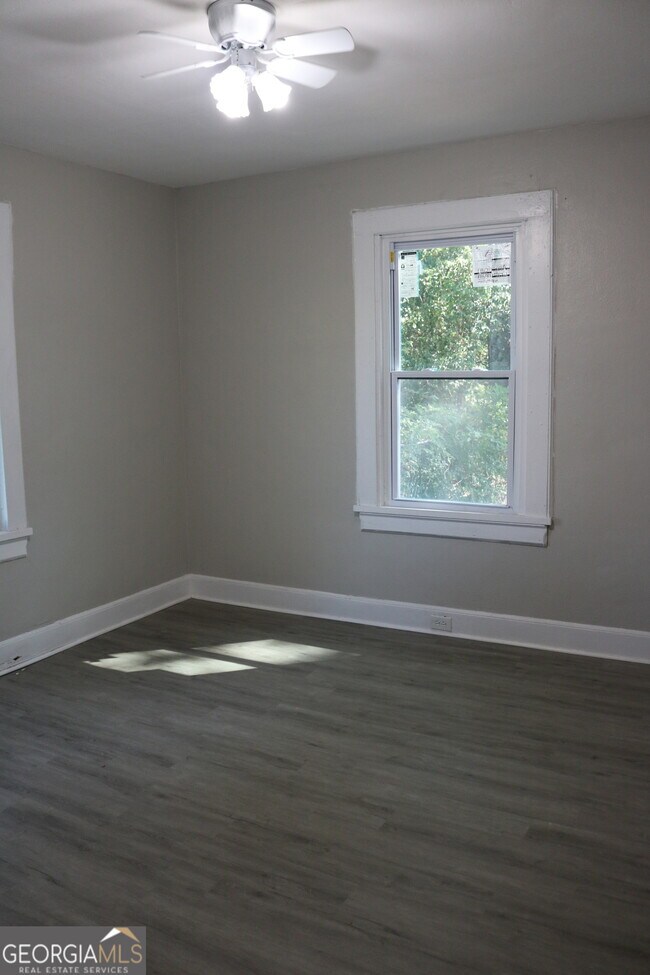 Building Photo - 254 21st Ave