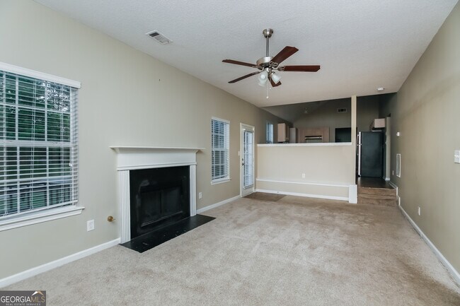 Building Photo - 6144 Idlewood Manor