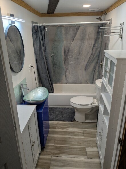 Building Photo - 526 Allen Dr