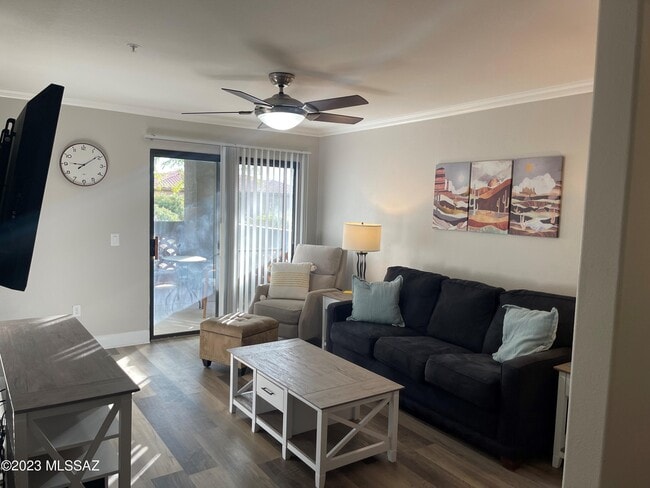 Building Photo - 5751 N Kolb Rd