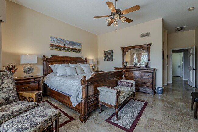 Building Photo - 65473 E Rose Ridge Dr