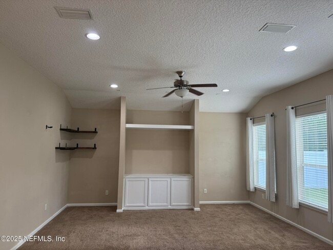Building Photo - 95470 Sonoma Dr