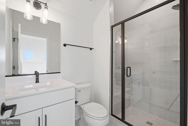 Building Photo - 10235 Dalmatian St