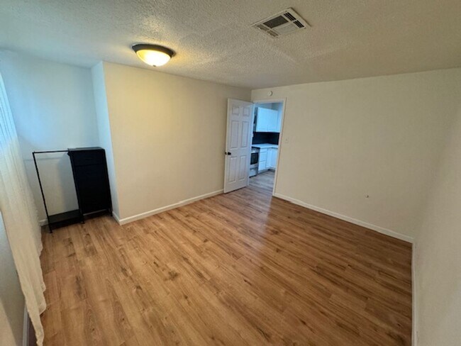 Building Photo - Conveniently Located Home with Attached Studio!