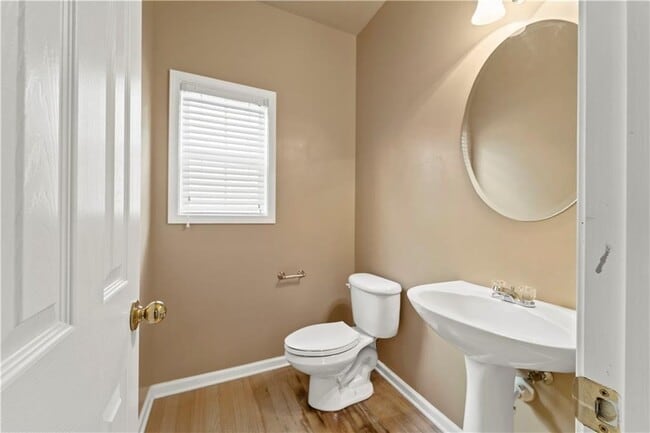 Building Photo - 5351 Heyward Pl SW