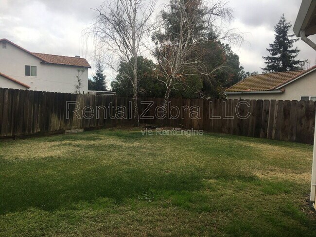 Building Photo - 3746 Pheasant Ct