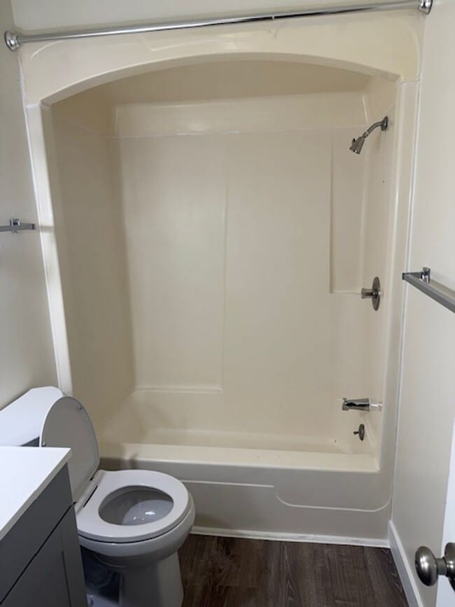 Building Photo - Country Living with a Recently Remodeled 2...