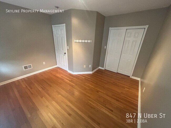 Building Photo - 847 N Uber St