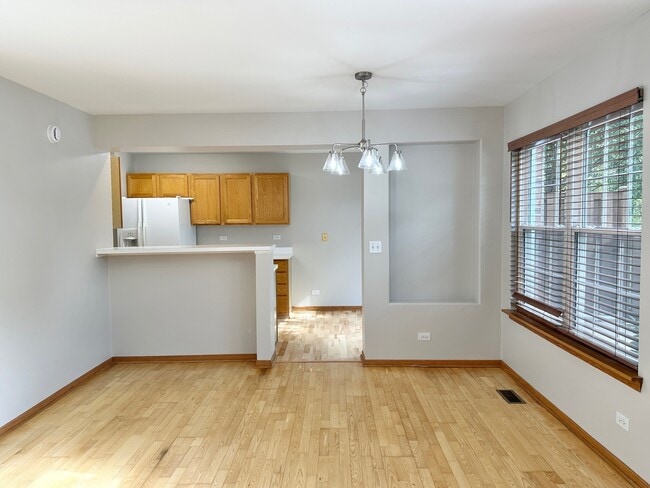 Building Photo - 2955 Belle Ln