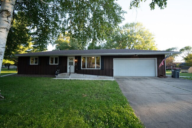 Primary Photo - 1218 Aldrich Way