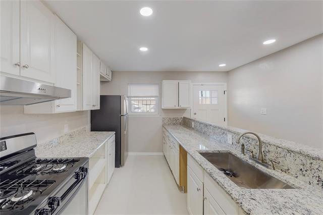 Building Photo - 3524 Pacesetter Dr