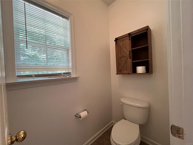 Building Photo - 9408 Crofton Ct