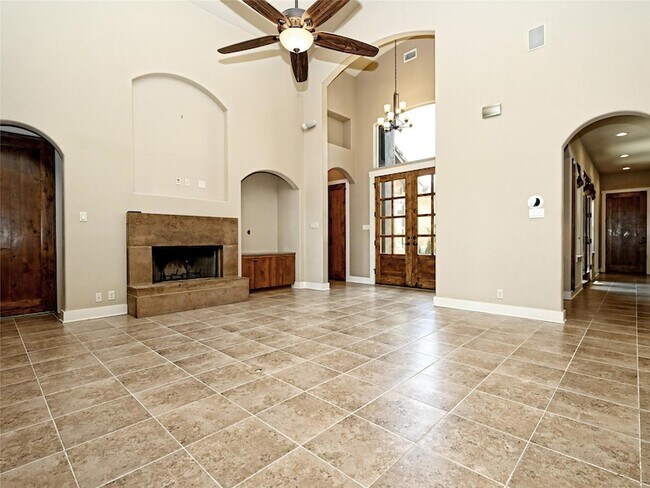 Building Photo - 3001 Noack Dr