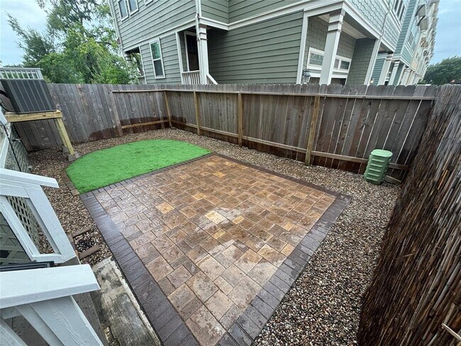 Building Photo - 1509 Bently Green Ln