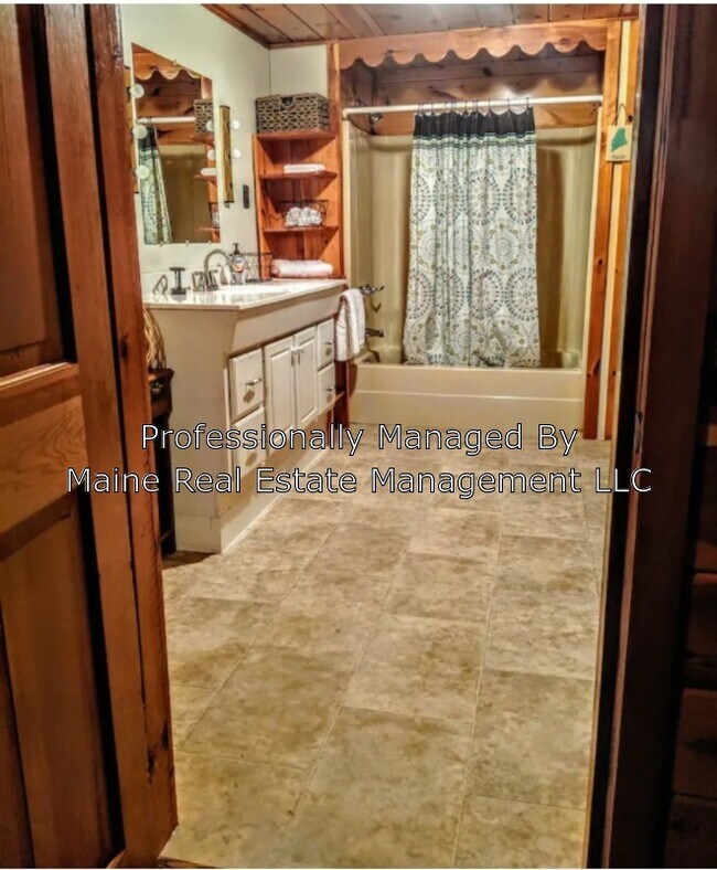 Building Photo - 107 Pine Trail