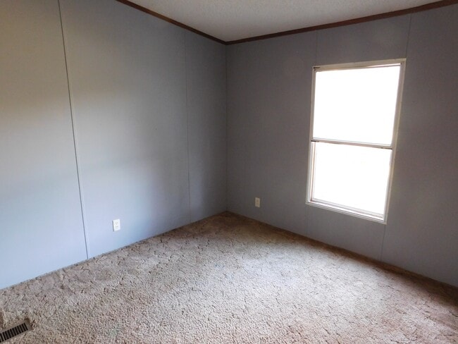 Building Photo - 233 Co Rd 725