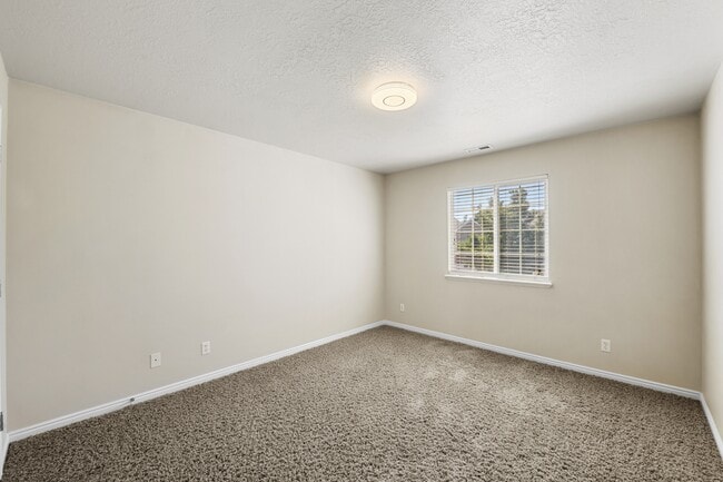 Building Photo - 10483 Sage Vista Way