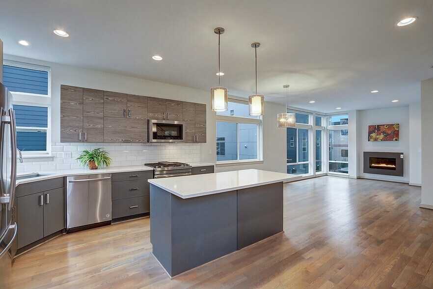 Building Photo - 2218 NW 64th St