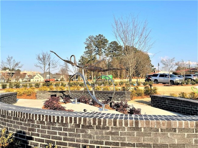 Building Photo - 892 Mayfield Rd