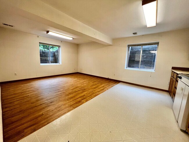 Building Photo - Charming 3 bed, 3 bath Ranch Home in South Fort Collins