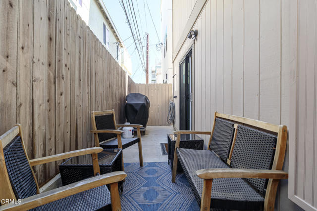 Building Photo - 337 Highland Dr