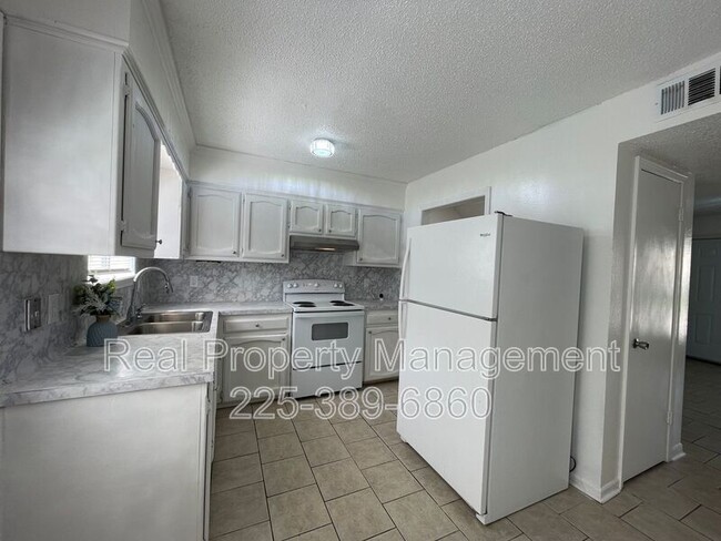 Building Photo - 1511 Cristy Dr