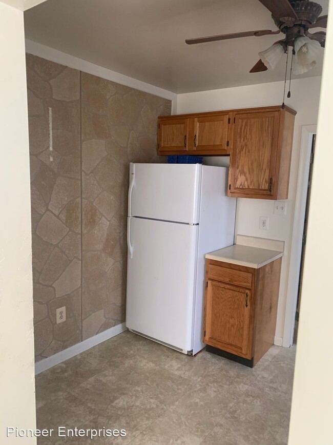 Building Photo - 3 br, 1 bath House - 1016 Cherry Hill Rd