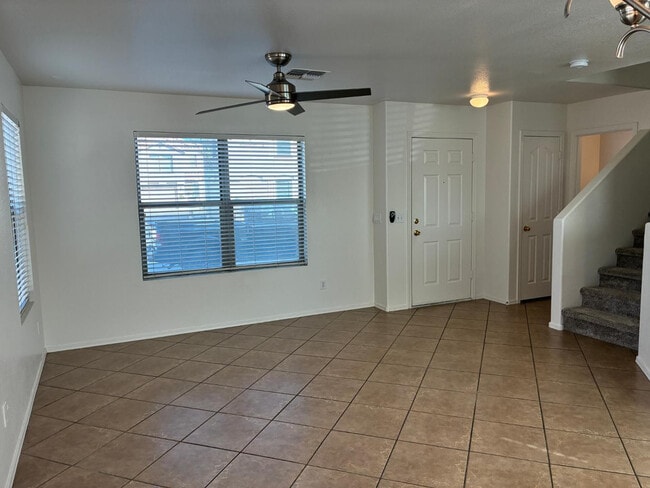 Building Photo - 9646 N 82nd Glen