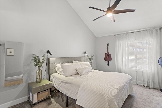 Building Photo - 26481 Olivewood