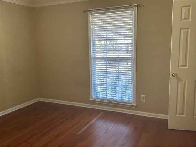 Building Photo - 2051 Bishop Creek Dr