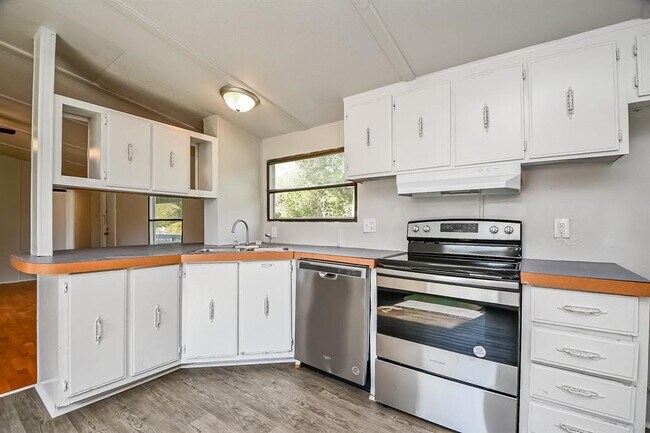 Building Photo - 12579 Roy Harris Loop